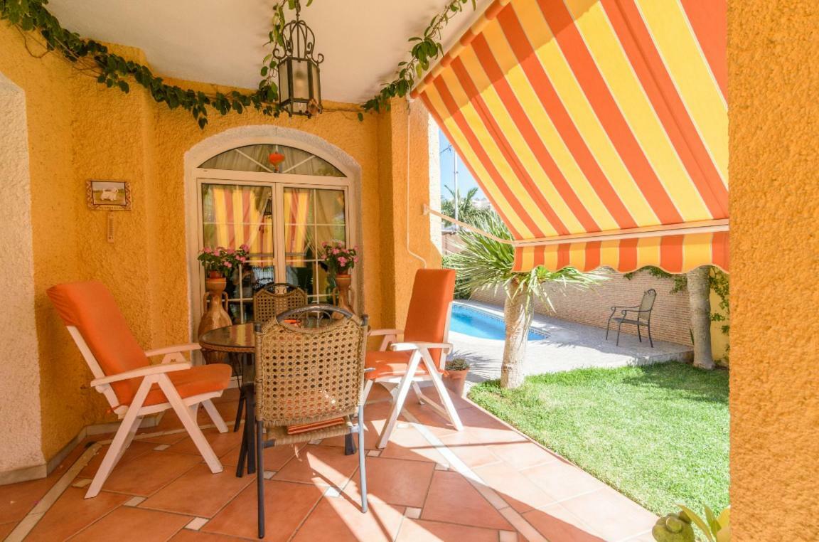 Habitaciones En Casa Centrica Con Piscina อัลมูเญการ์ ภายนอก รูปภาพ