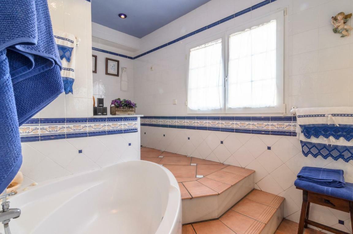 Habitaciones En Casa Centrica Con Piscina อัลมูเญการ์ ภายนอก รูปภาพ