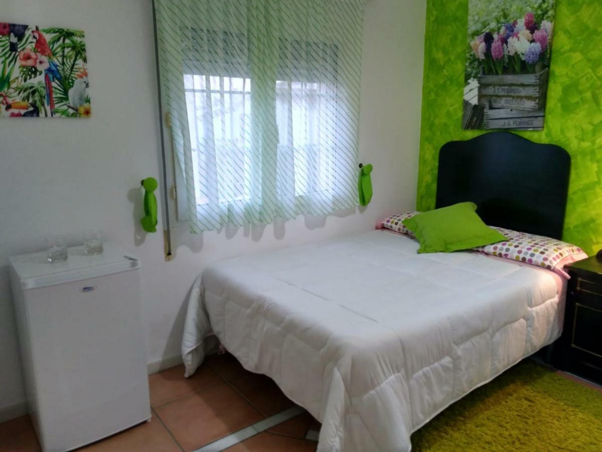 Habitaciones En Casa Centrica Con Piscina อัลมูเญการ์ ภายนอก รูปภาพ
